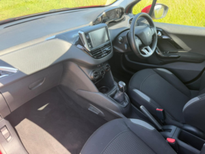 2016 Peugeot 208 1.0 Puretech Active in Red — image 2