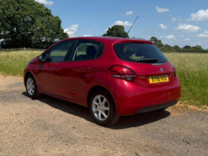2016 Peugeot 208 1.0 Puretech Active in Red — image 3