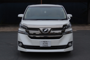 2015 Toyota Vellfire 2.5 30 Series X 4WD in White — image 2