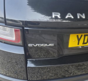 2017 Land Rover Range Rover Evoque 2.0 Td4 Se Tech in Black — image 3