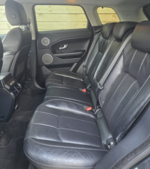 2017 Land Rover Range Rover Evoque 2.0 Td4 Se Tech in Black — image 5