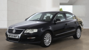 2009 Volkswagen Passat 2.0 Tdi Highline Plus in Black — image 4