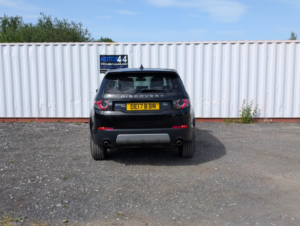 2017 Land Rover Discovery Sport 2.0 Td4 Hse in Black — image 3