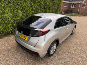 2015 Honda Civic 1.6 I-Dtec Se Plus in Silver — image 2