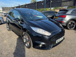 2016 Ford Fiesta 1.6t Ecoboost St-3 Euro 6 3dr in Black — image 6