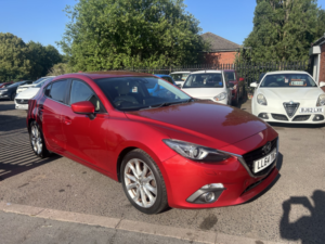 2014 Mazda Mazda3 2.2 Skyactiv-D Sport Nav in Red — image 3