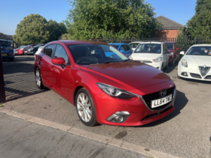 2014 Mazda Mazda3 2.2 Skyactiv-D Sport Nav in Red — image 4