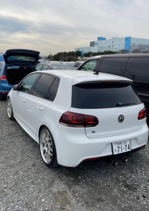 2013 Volkswagen Golf 2.0 Tsi R in White — image 3