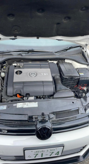 2013 Volkswagen Golf 2.0 Tsi R in White — image 6
