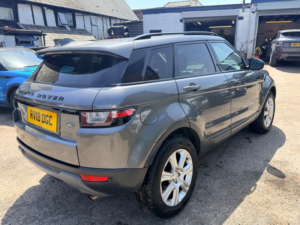 2018 Land Rover Range Rover Evoque Td4 Se Tech in Grey — image 3