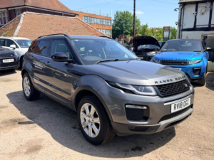 2018 Land Rover Range Rover Evoque Td4 Se Tech in Grey — image 6