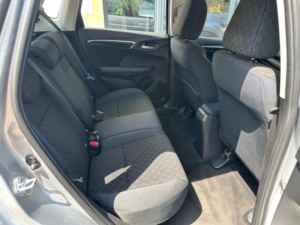 2016 Honda Jazz 1.3 I-Vtec Se Euro 6 (s/s) 5dr in Silver — image 4