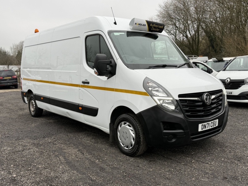 2021 Vauxhall Movano 2.3 Cdti 3500 Biturbo Edition in White — image 1