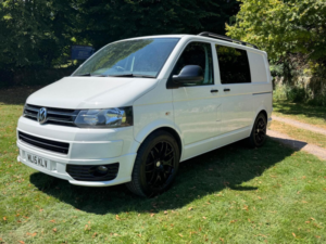 2015 Volkswagen Transporter 2.0 Tdi T28 Startline L1 H1 4dr in White — image 3