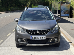 2016 Peugeot 2008 1.6 Bluehdi Allure in Grey — image 4
