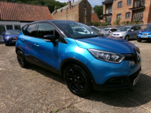2015 Renault Captur 1.5 Dynamique S Medianav Dci 90 Stop & Start in Blue — image 2