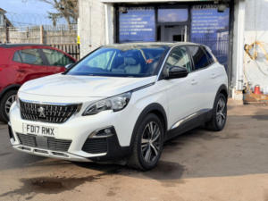 2017 Peugeot 3008 1.2 Puretech Allure Eat Euro 6 (s/s) 5dr in White — image 3