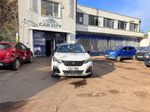 2017 Peugeot 3008 1.2 Puretech Allure Eat Euro 6 (s/s) 5dr in White — image 5