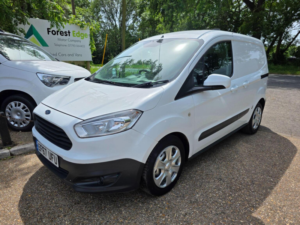 2018 Ford Transit Courier 1.0 Ecoboost Trend L1 Euro 5 5dr in White — image 6