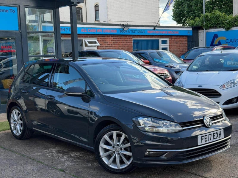 2017 Volkswagen Golf 1.6 Tdi Bluemotion Tech Gt Euro 6 (s/s) 5dr in Grey — image 1