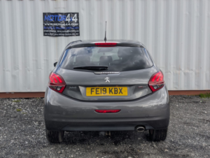 2019 Peugeot 208 1.2 Puretech Gpf Gt Line in Grey — image 6