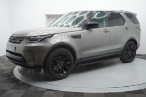 2017 Land Rover Discovery 3.0 Si6 V6 Hse Auto 4WD Euro 6 (s/s) 5dr in Silver — image 2