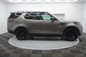 2017 Land Rover Discovery 3.0 Si6 V6 Hse Auto 4WD Euro 6 (s/s) 5dr in Silver — image 4