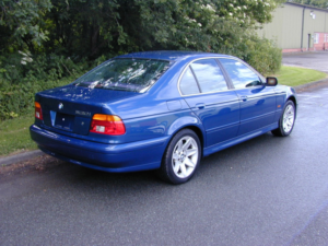 2003 BMW 5 Series Ref 8781 - BMW E39 530 3.0 Auto Individual 20th Japan Edition - Ex Japan in Blue — image 3