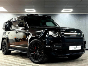 2024 Land Rover Defender 110 3.0 D250 Mhev Xs Edition Auto 4WD Euro 6 (s/s) 5dr in Santorini Black — image 4