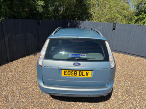 2008 Ford Focus 1.6 Titanium 5dr in Blue — image 5