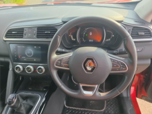 2020 Renault Kadjar 1.3 Tce Iconic Euro 6 (s/s) 5dr in Red — image 3