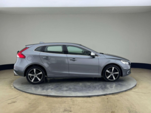 2016 Volvo V40 2.0 T2 R-Design Euro 6 (s/s) 5dr in Grey — image 4