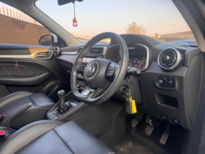 2020 MG MG Zs 1.5 Vti-Tech Exclusive Euro 6 (s/s) 5dr in White — image 3