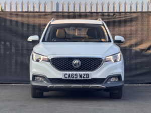 2020 MG MG Zs 1.5 Vti-Tech Exclusive Euro 6 (s/s) 5dr in White — image 4