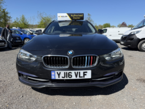 2016 BMW 3 Series 1.5 318i Sport Touring in Black — image 2