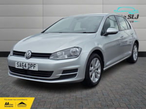 2014 Volkswagen Golf 1.4 Tsi Bluemotion Tech Se in Silver — image 6