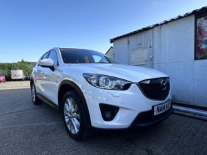 2014 Mazda Cx-5 2.2 Skyactiv-D Sport Nav in White — image 2