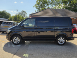 2024 Volkswagen Transporter 2.0 Tdi T28 Highline Fwd Swb Euro 6 (s/s) 5dr in Black — image 4