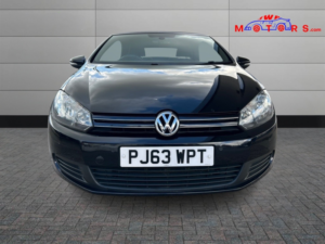 2013 Volkswagen Golf 1.6 Tdi Bluemotion Tech Se in Black — image 2