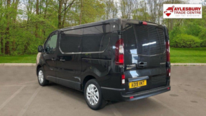 2019 Renault Trafic 1.6 Dci 27 Sport Nav Swb Standard Roof Euro 6 5dr in Black — image 3