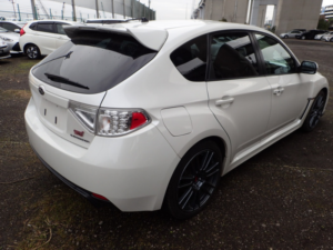 2010 Subaru Impreza Wrx Sti A Line 2.5 Turbo 296 Bhp in White — image 4