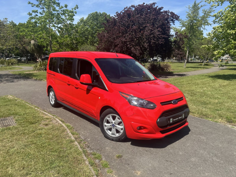 2021 Ford Tourneo Connect Titanium 2.5 LPG 5dr in Red — image 1