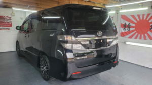 2013 Toyota Vellfire Special Alloys in Black — image 4