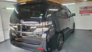 2013 Toyota Vellfire Special Alloys in Black — image 5