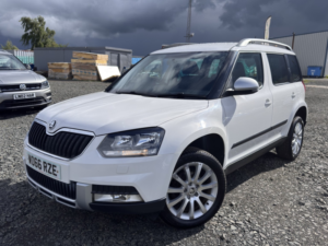 2017 Skoda Yeti 1.2 Tsi Se in White — image 3