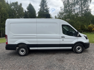2025 Ford Transit 2.0 Transit Leader Van 350 L3 2.0l Ecoblue 130ps Fwd 6 Speed Manual in White — image 4