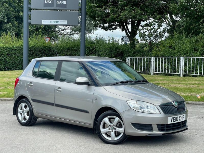 2010 Skoda Fabia 1.2 Tsi Se DSG Euro 5 5dr in Beige — image 1