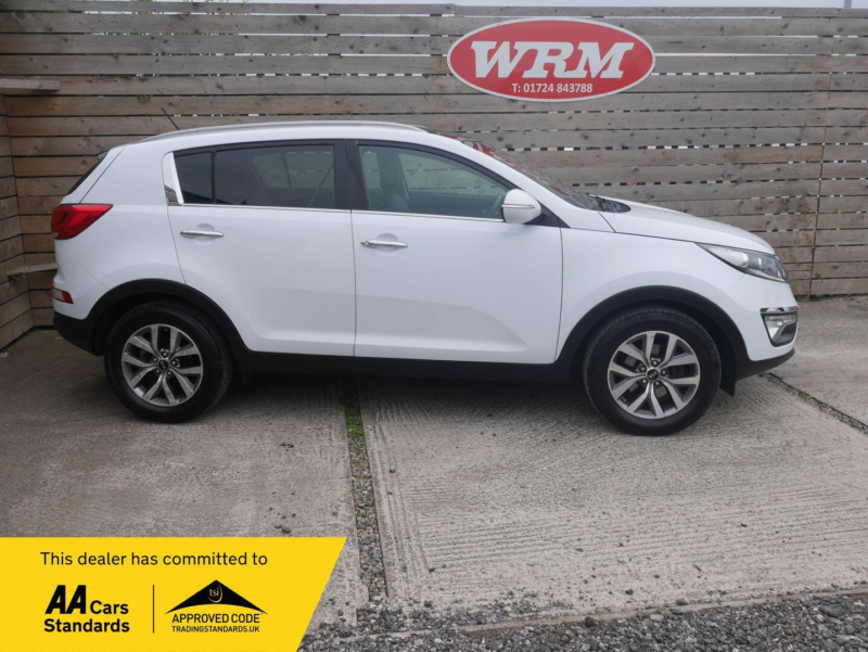 2015 Kia Sportage 1.6 Gdi Ecodynamics 2 SUV 5dr Petrol Manual 2WD Euro 6 (s/s) (133 Bhp) in White — image 1