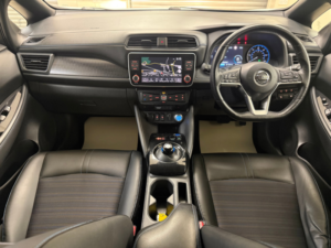 2020 Nissan Leaf 40kwh N-Connecta Hatchback 5dr Electric Auto (150 Ps) in Multicolour — image 6