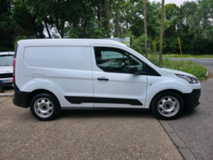 2020 Ford Transit Connect 1.5 220 Ecoblue Leader L1 Euro 6 (s/s) 5dr in White — image 2